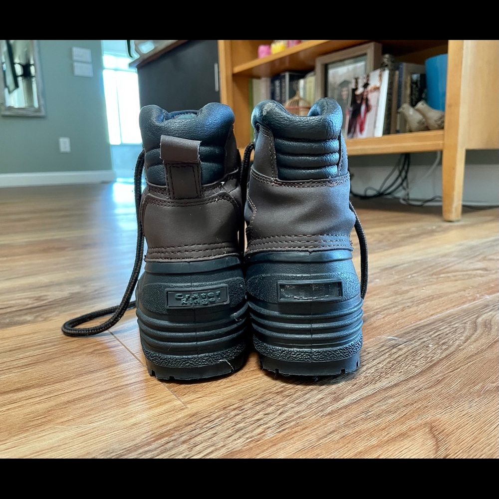 DONATED - FREE WITH PURCHASE! Child’s Hiking Boots  🥾 🥾 - Picture 5 of 5